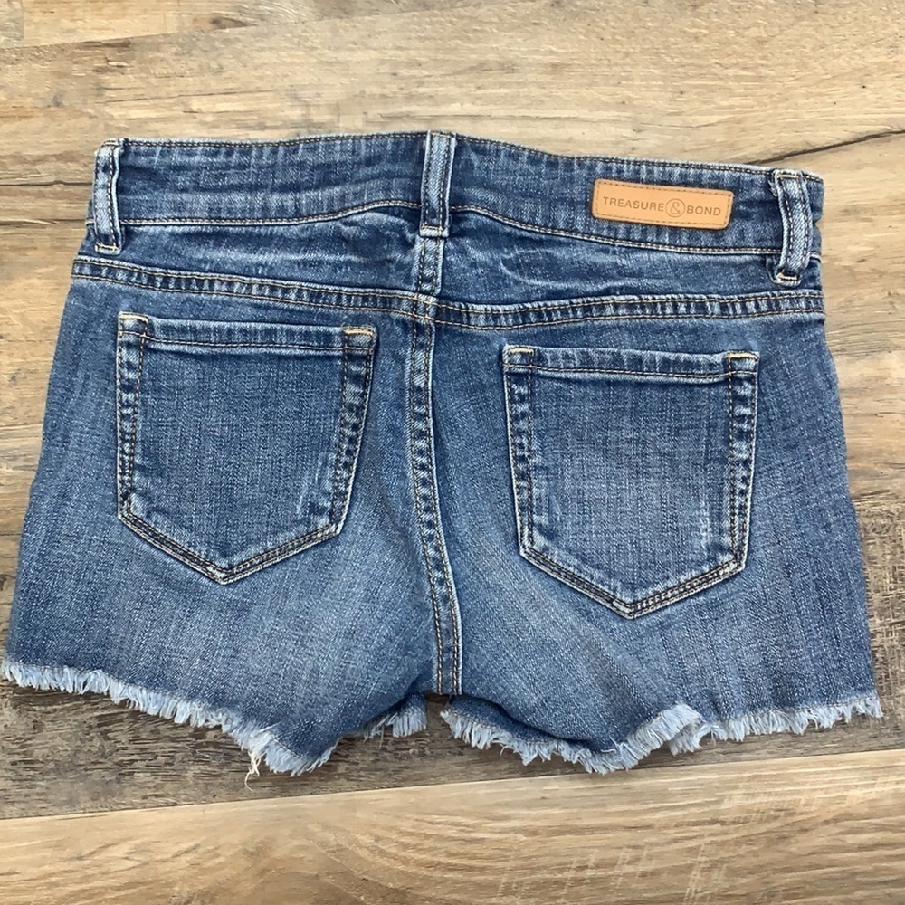Treasure and bond Denim jean shorts​ - Picture 3 of 5